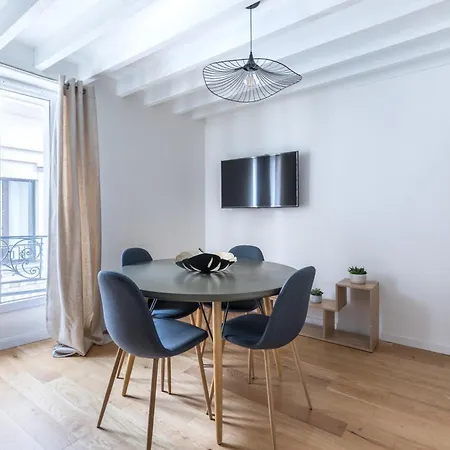 Apartment Grands Boulevards 41 Paris